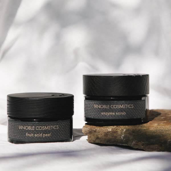 Facial scrubs – benefits and application